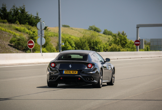 Ferrari FF