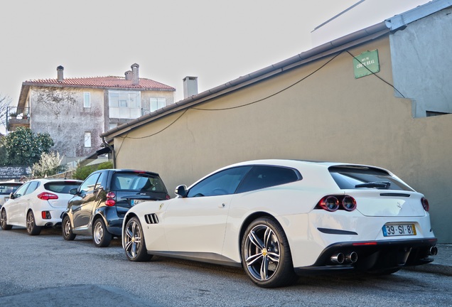 Ferrari GTC4Lusso