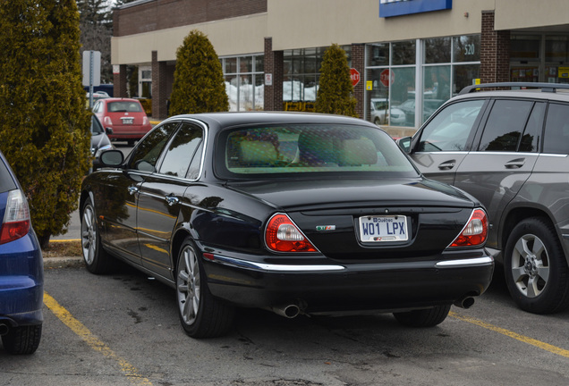 Jaguar XJR