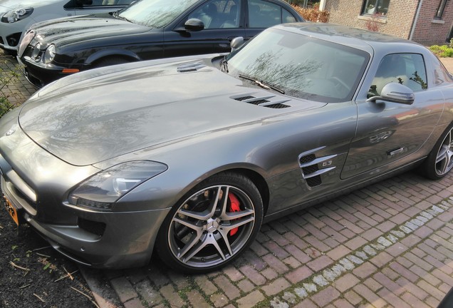 Mercedes-Benz SLS AMG