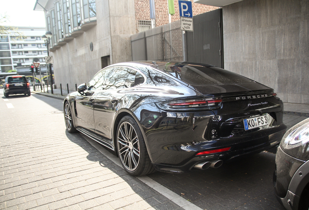 Porsche 971 Panamera Turbo