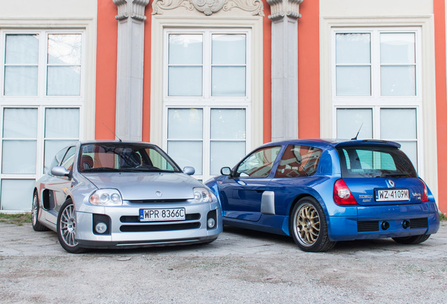 Renault Clio V6