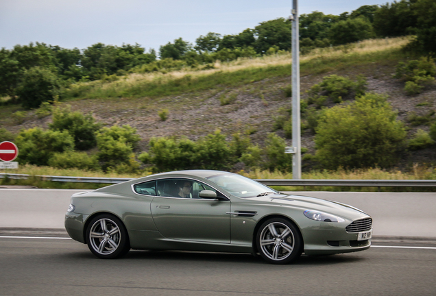 Aston Martin DB9