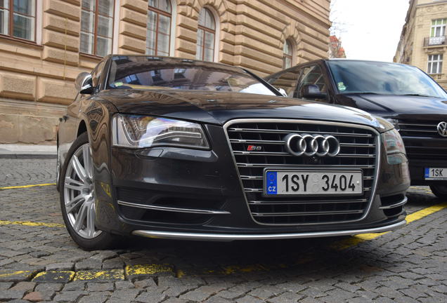 Audi S8 D4