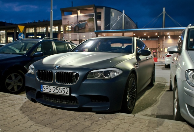 BMW M5 F10 2011