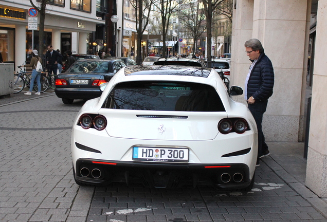 Ferrari GTC4Lusso