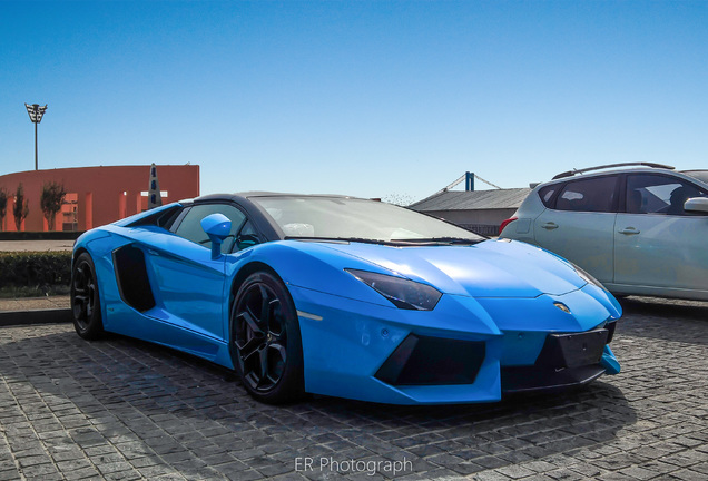 Lamborghini Aventador LP700-4 Roadster