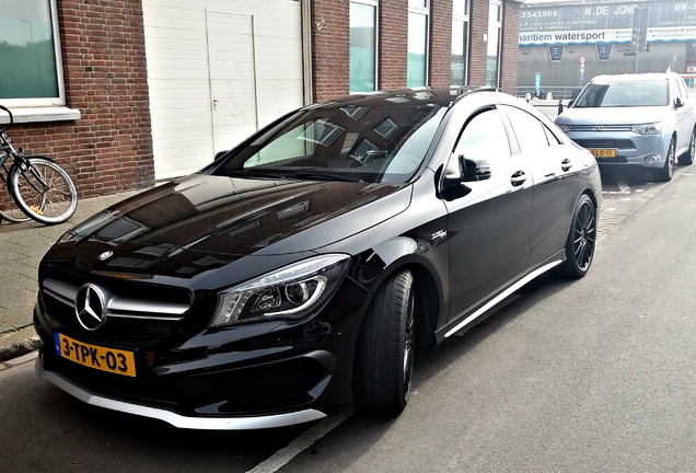 Mercedes-Benz CLA 45 AMG C117