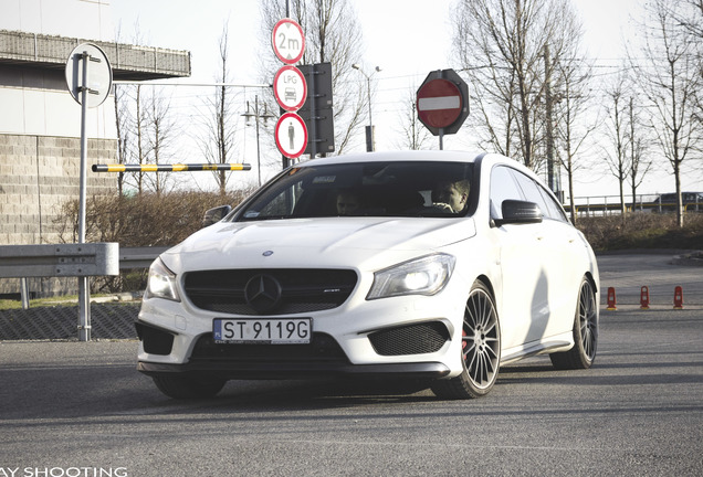 Mercedes-Benz CLA 45 AMG Shooting Brake