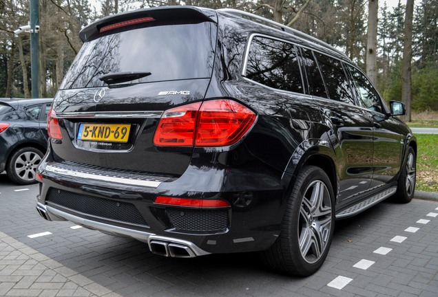 Mercedes-Benz GL 63 AMG X166