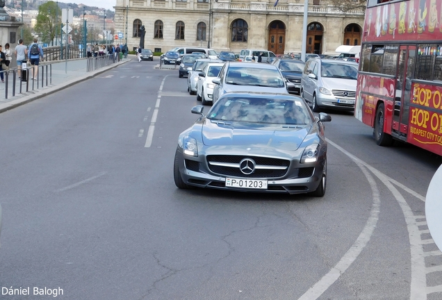 Mercedes-Benz SLS AMG