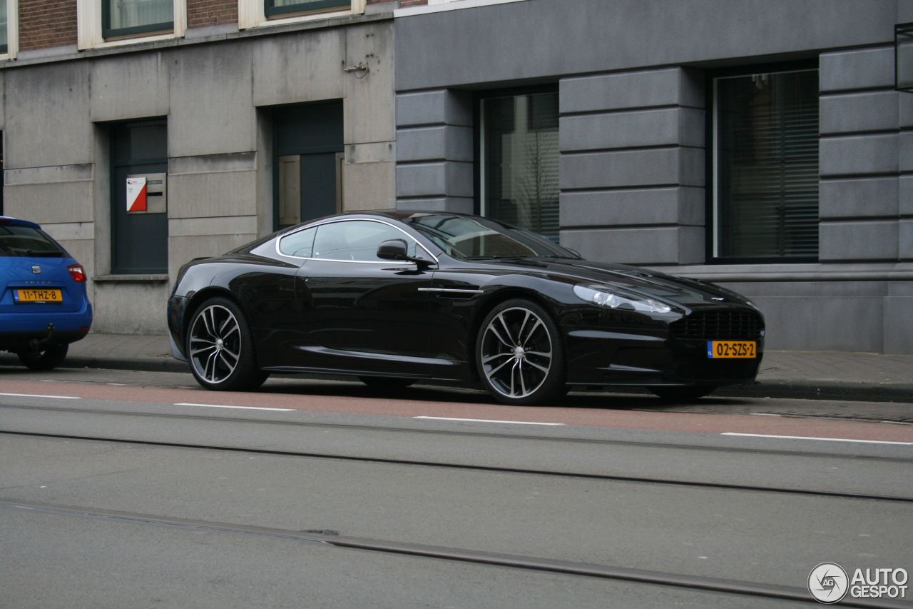 Aston Martin DBS Carbon Black Edition