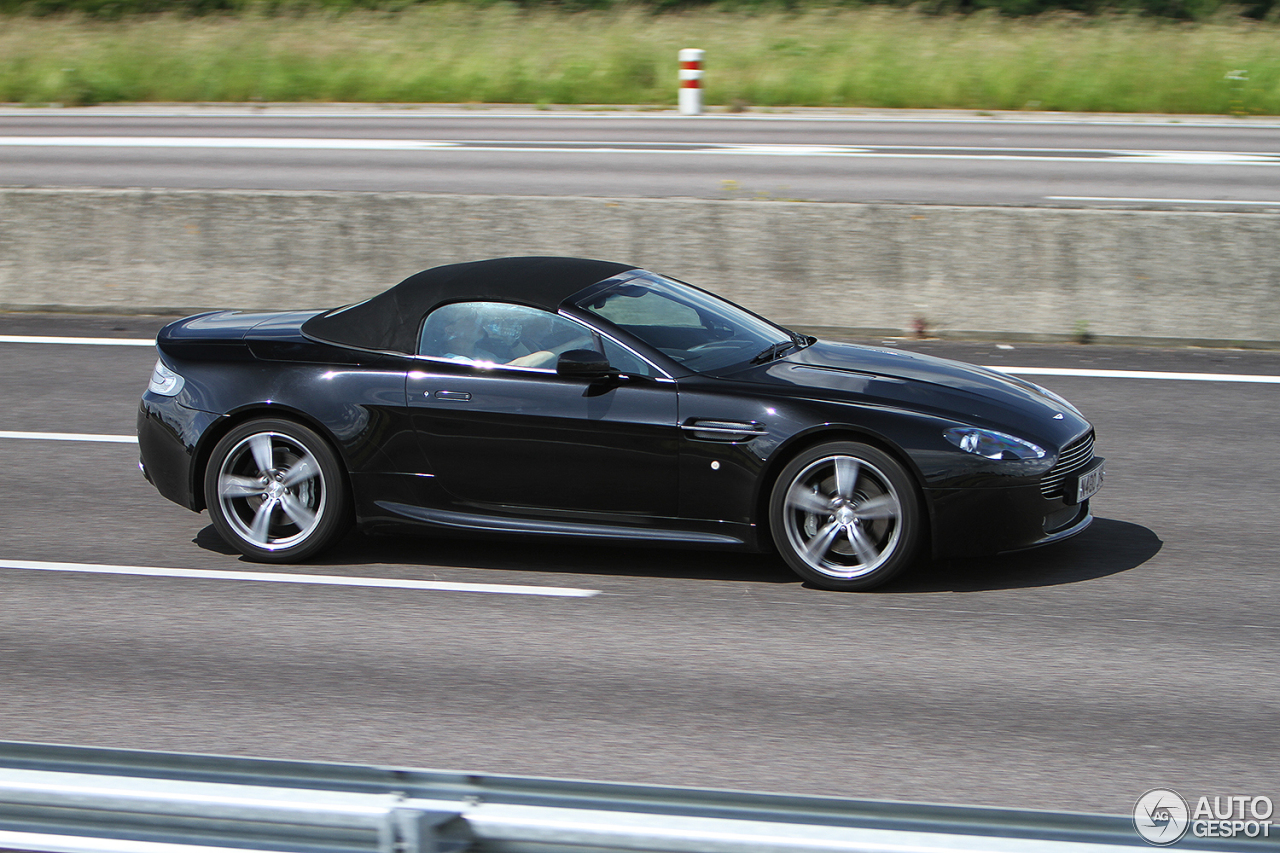 Aston Martin V8 Vantage N400 Roadster