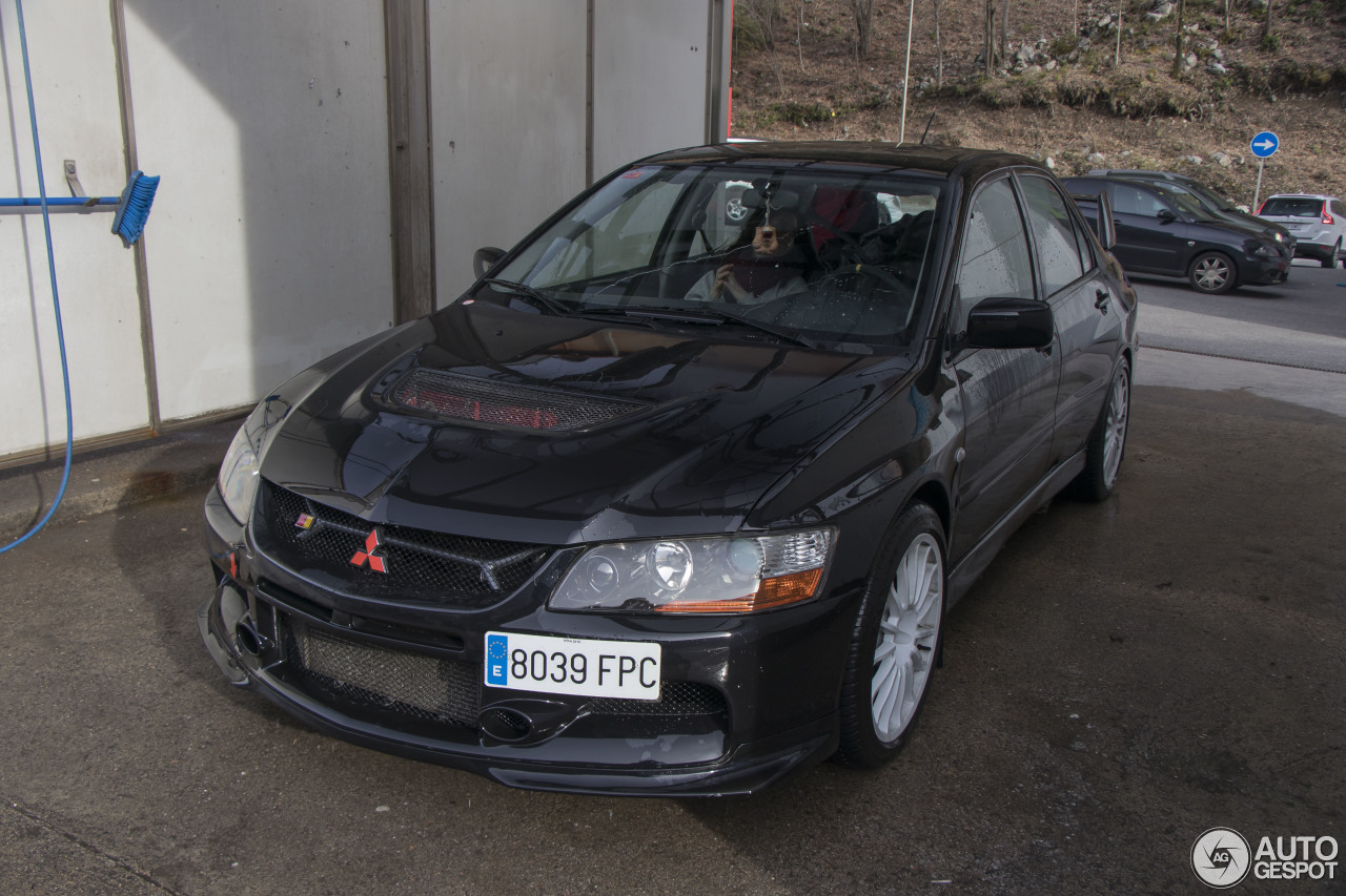 Mitsubishi Lancer Evolution IX