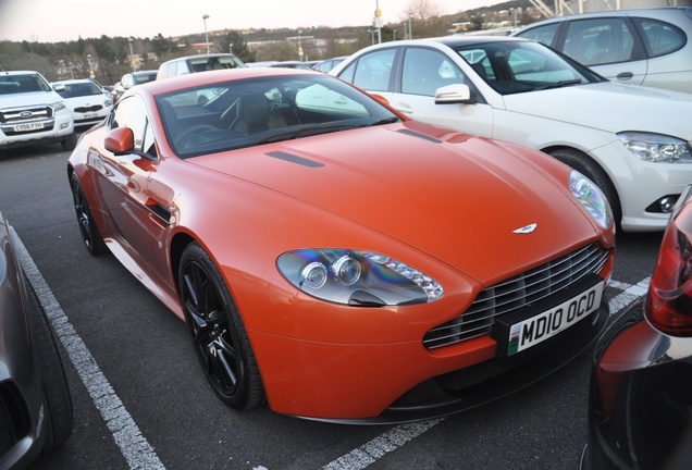 Aston Martin V8 Vantage S