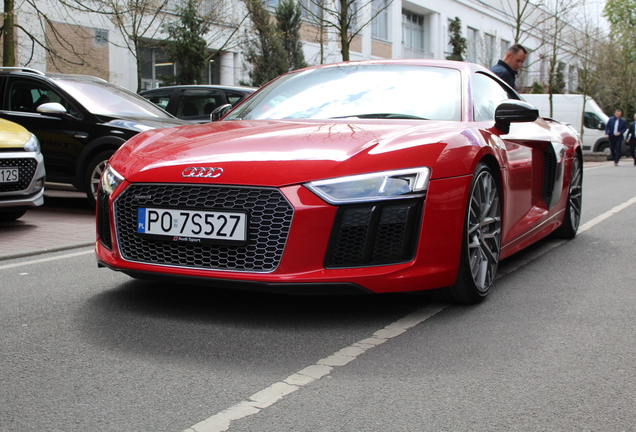 Audi R8 V10 Plus 2015