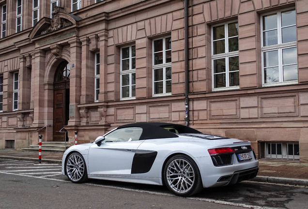 Audi R8 V10 Spyder 2016