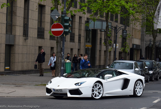 Lamborghini Aventador LP700-4 Roadster