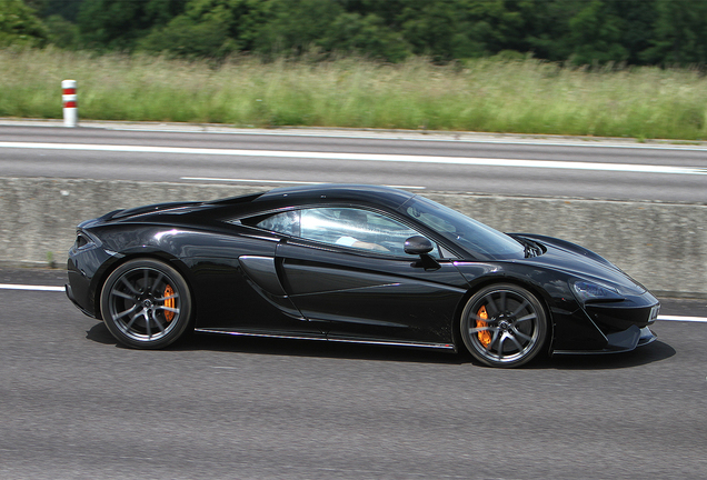 McLaren 570S