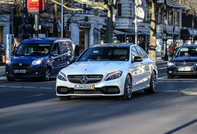 Mercedes-AMG C 63 S W205