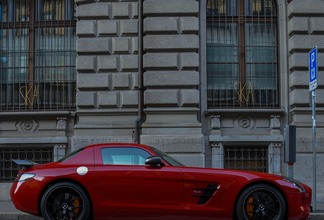 Mercedes-Benz SLS AMG GT Final Edition