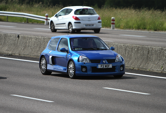 Renault Clio V6 Phase II