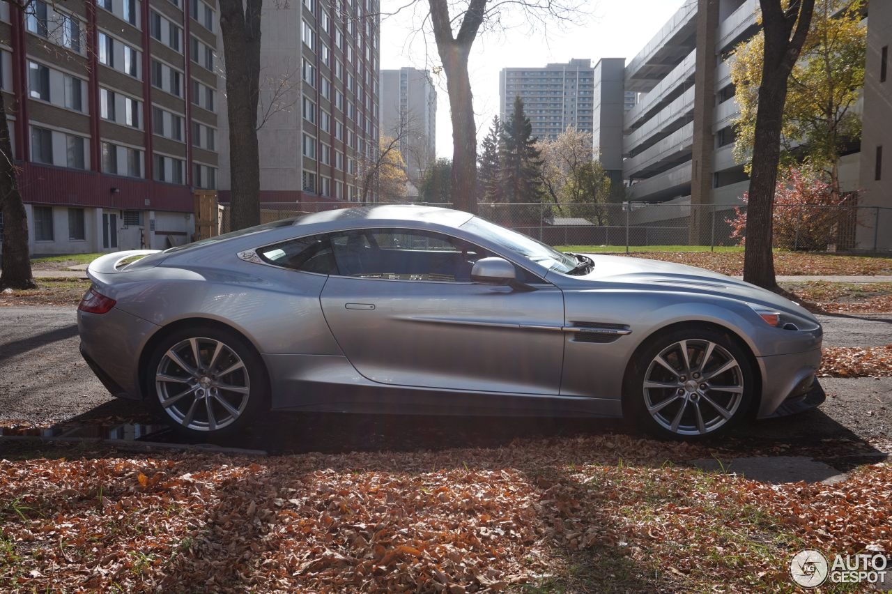 Aston Martin Vanquish 2013