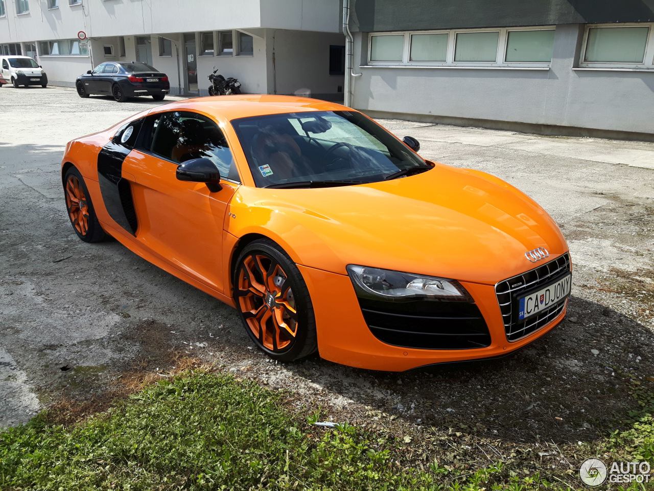 Audi R8 V10