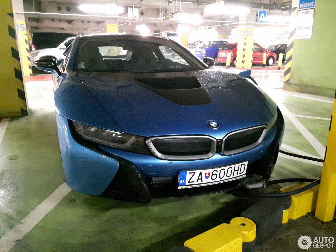 BMW i8