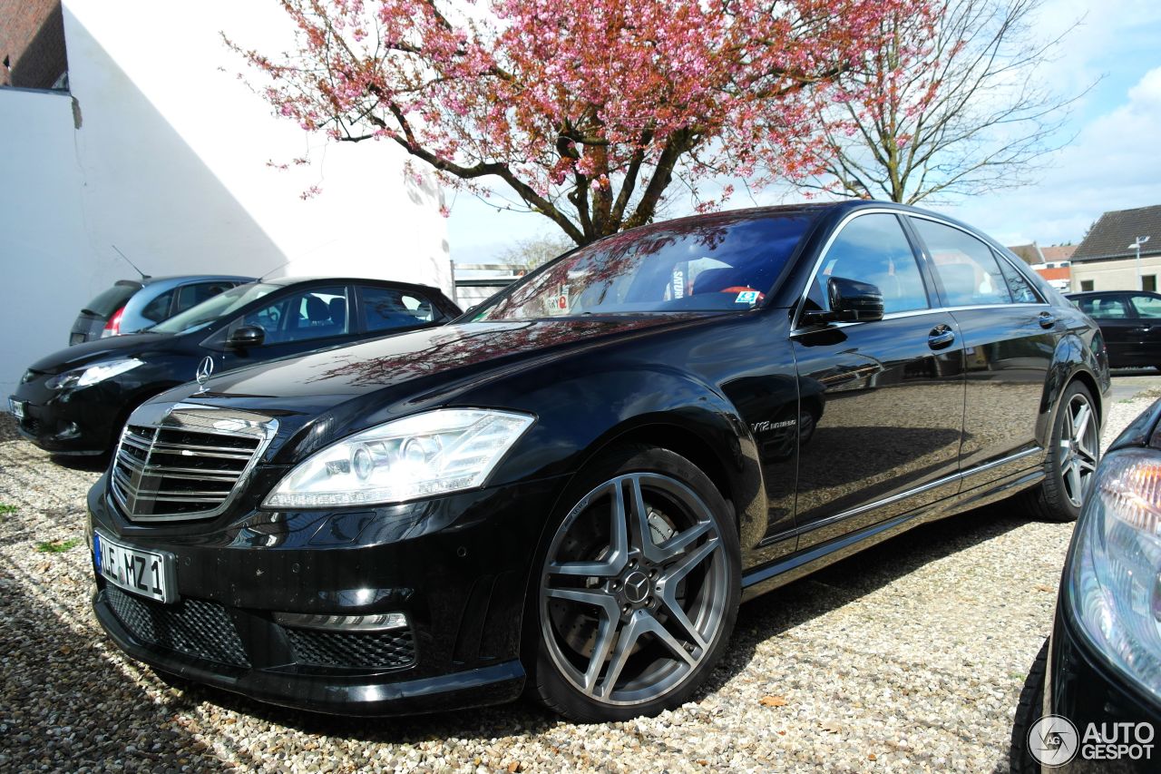 Mercedes-Benz S 65 AMG V221 2010