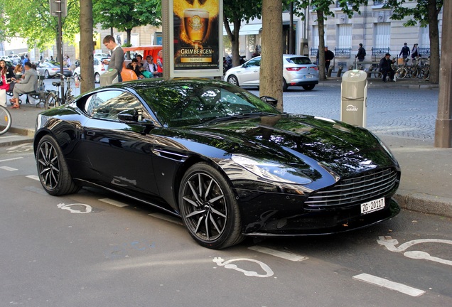 Aston Martin DB11