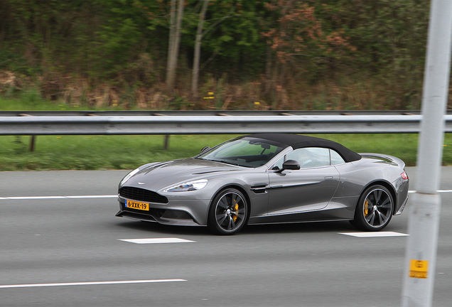 Aston Martin Vanquish Volante