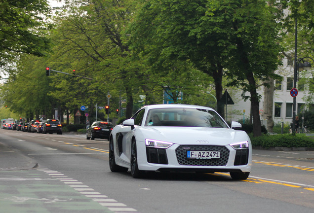 Audi R8 V10 Plus 2015