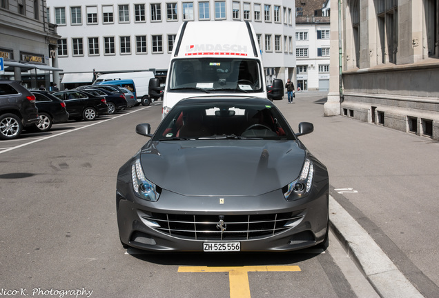 Ferrari FF