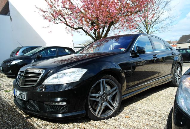 Mercedes-Benz S 65 AMG V221 2010