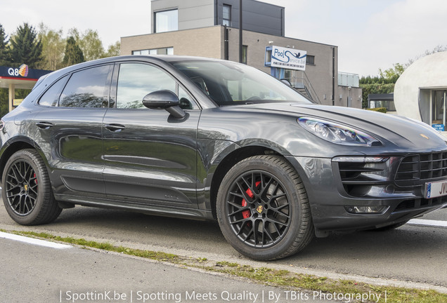 Porsche 95B Macan GTS