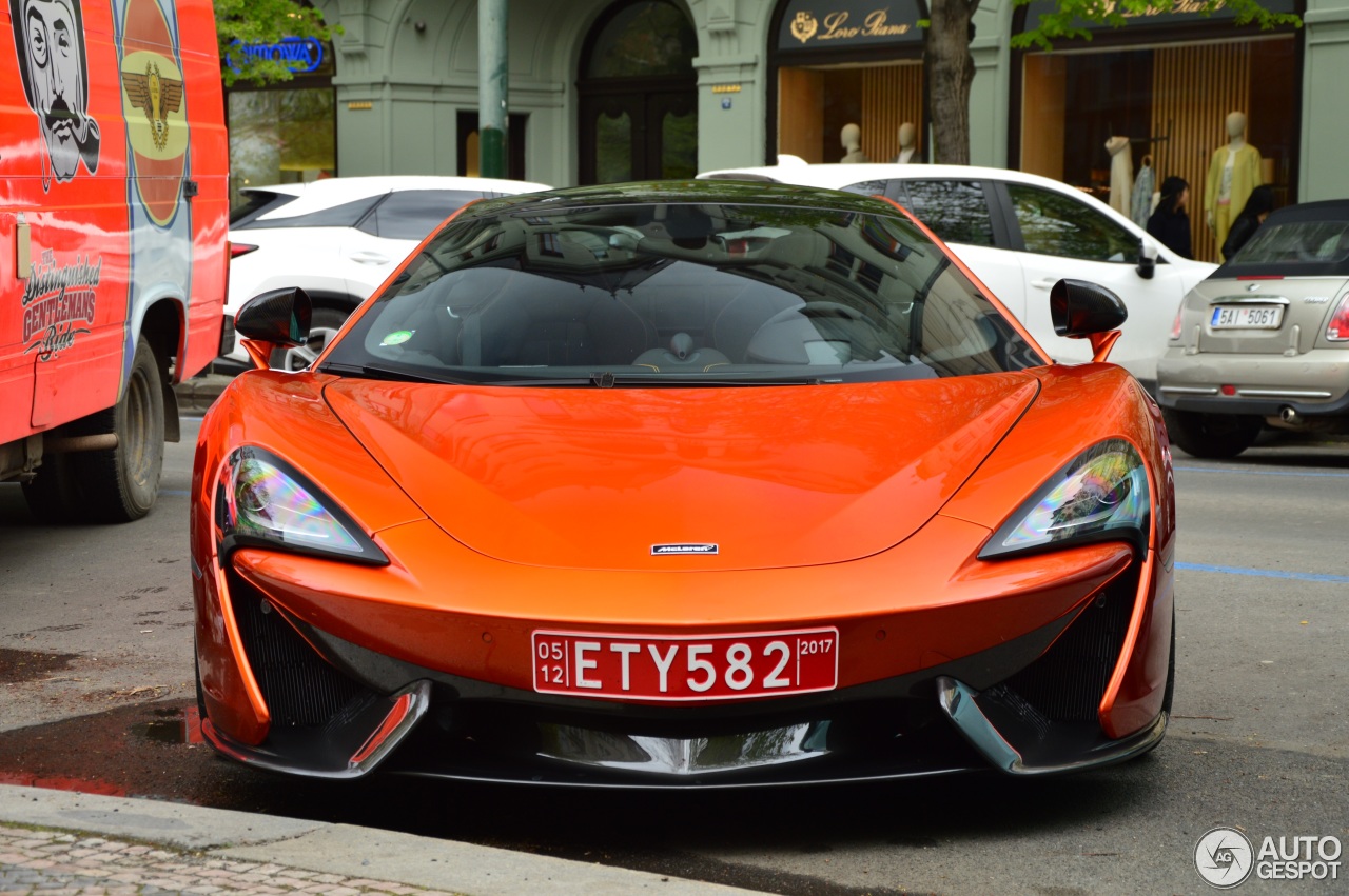 McLaren 570GT