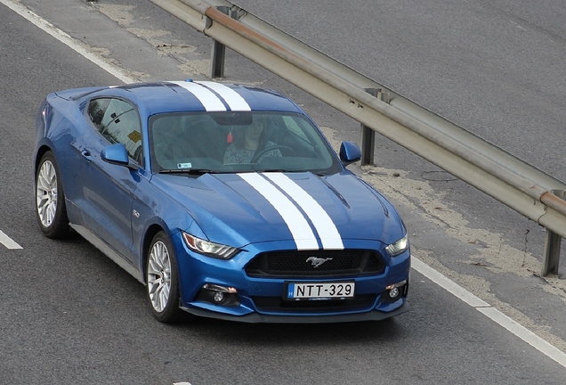 Ford Mustang GT 2015