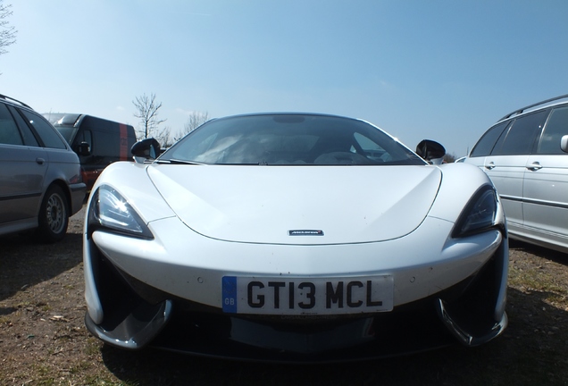 McLaren 570GT