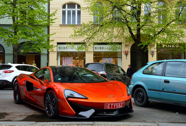 McLaren 570GT