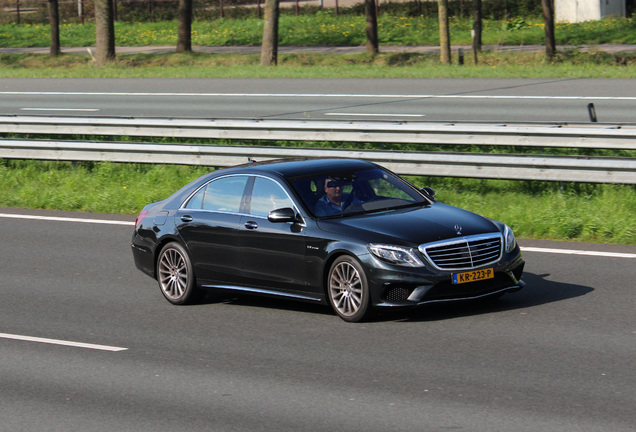 Mercedes-AMG S 63 V222