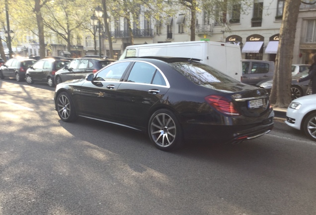 Mercedes-Benz S 65 AMG V222