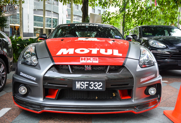 Nissan GT-R WALD Sports Line Black Bison Edition