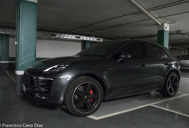 Porsche 95B Macan GTS