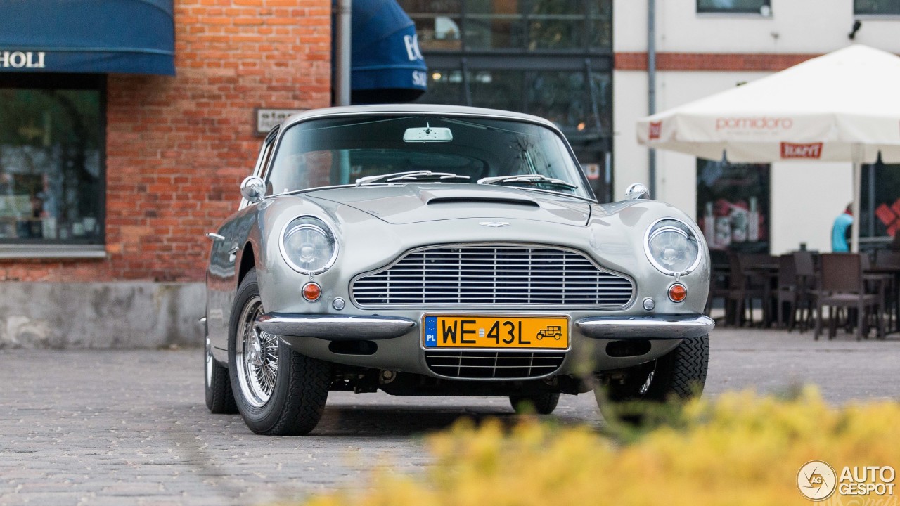 Aston Martin DB6 MKI