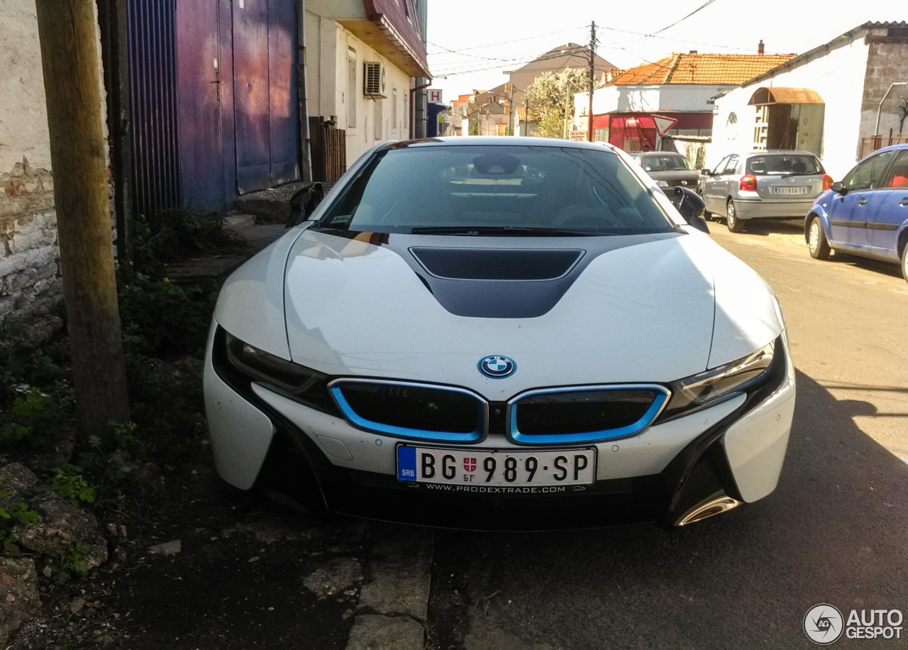 BMW i8