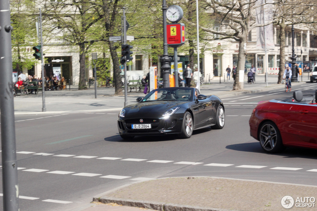 Jaguar F-TYPE S AWD Convertible