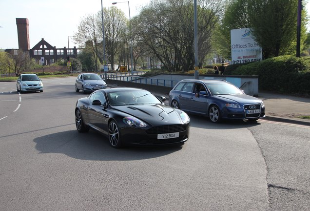 Aston Martin DB9 2010