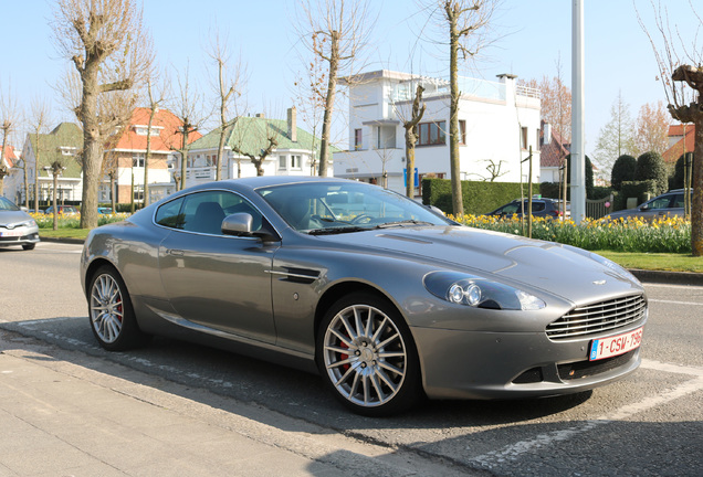 Aston Martin DB9 2010