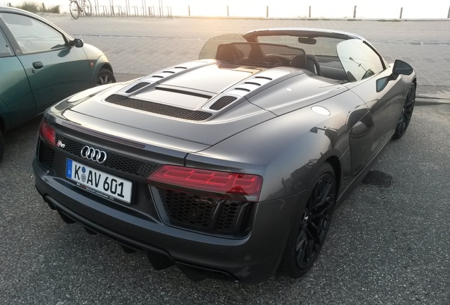 Audi R8 V10 Spyder 2016